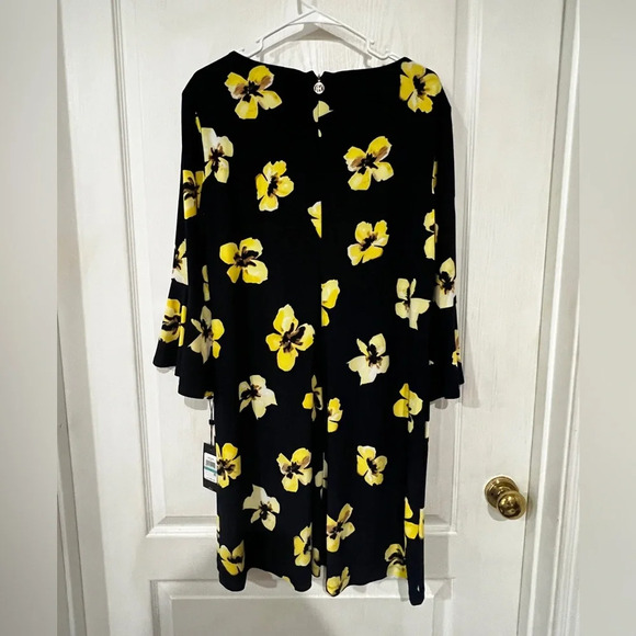 FINAL PRICE NWT Floral TOMMY HILFIGER BLACK SILKY KNIT DRESS - Picture 8 of 8